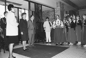 V3.JPG (32431 BYTES)