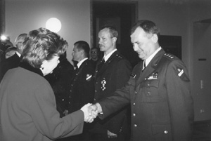 17.JPG (20529 BYTES)