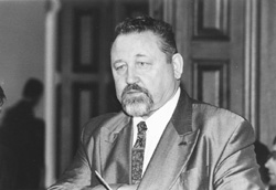 MIN15.JPG (18242 BYTES)