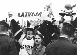 H2.JPG (24939 BYTES)