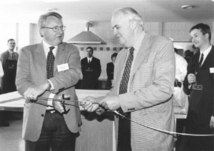 M1.JPG (30049 BYTES)