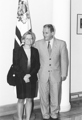 Z1.JPG (56246 BYTES)