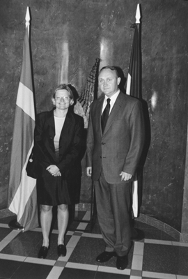 Z5.JPG (65517 BYTES)