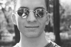 MI4.JPG (35214 BYTES)