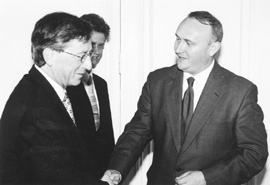 BB2.JPG (19902 BYTES)