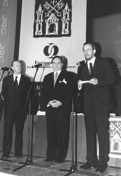 E6.JPG (36717 BYTES)