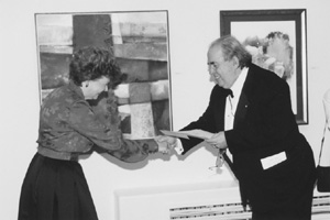 5V.JPG (22494 BYTES)