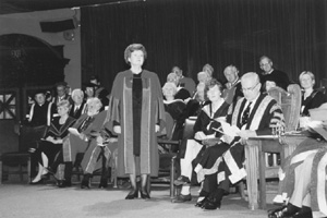 8V.JPG (29264 BYTES)