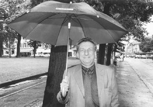 TE3.JPG (34598 BYTES)