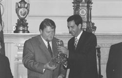 4Q.JPG (21678 BYTES)