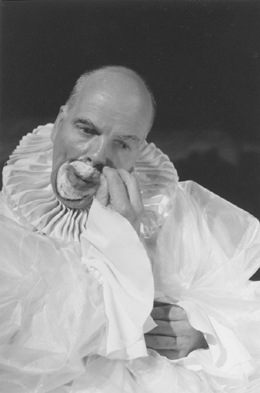 MI5.JPG (36580 BYTES)