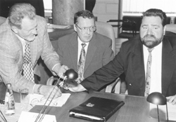 T4.JPG (28715 BYTES)