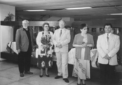 ANTONS2.JPG (21663 BYTES)