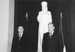 V3.JPG (16962 BYTES)