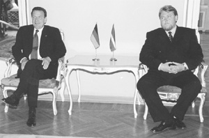 V6.JPG (25067 BYTES)