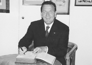 V7.JPG (20131 BYTES)