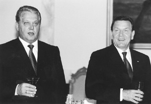 S1.JPG (20032 BYTES)