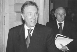 TT.JPG (17903 BYTES)