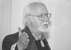 T7.JPG (17650 BYTES)