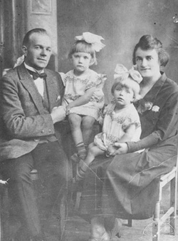 IL14.JPG (37113 BYTES)