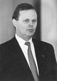 I2.JPG (18441 BYTES)