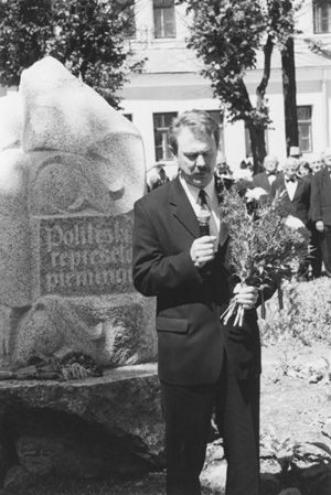 L5.JPG (63834 BYTES)