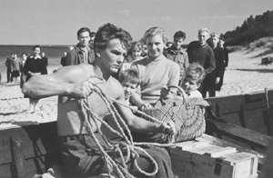 RI4.JPG (31207 BYTES)