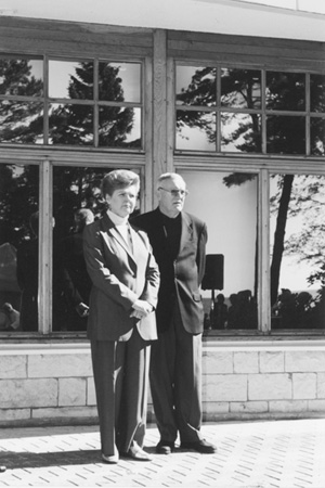 D1.JPG (55306 BYTES)