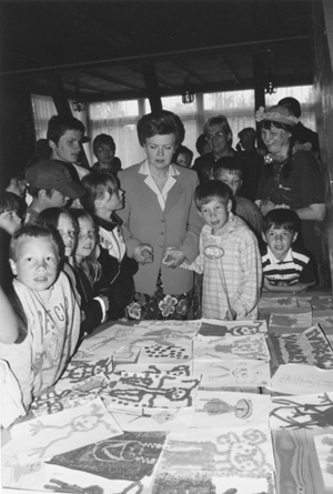 R7.JPG (54744 BYTES)