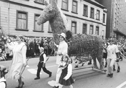 D11.JPG (30704 BYTES)