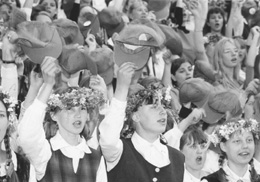 D40.JPG (30187 BYTES)