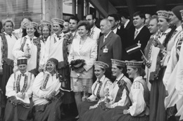 17.JPG (29199 BYTES)