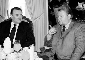 AKBULUTS-STRAUME.JPG (35754 BYTES)