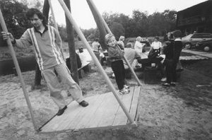 MI4.JPG (31140 BYTES)