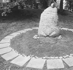 SIG1.JPG (34895 BYTES)