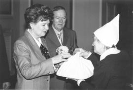 F1.JPG (19884 BYTES)