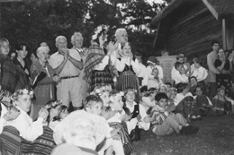 FF2.JPG (27629 BYTES)