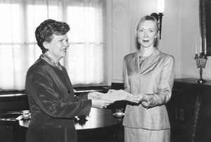 MORA.JPG (24481 BYTES)