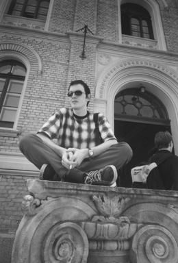 M4.JPG (43439 BYTES)