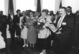 J6.JPG (22277 BYTES)