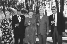 22.JPG (29315 BYTES)