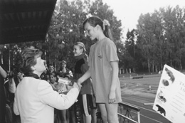 33.JPG (23887 BYTES)