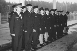 R2.JPG (21996 BYTES)