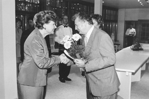 V2.JPG (28491 BYTES)