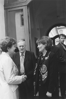 15.JPG (33339 BYTES)