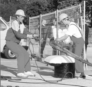 03.JPG (67437 BYTES)