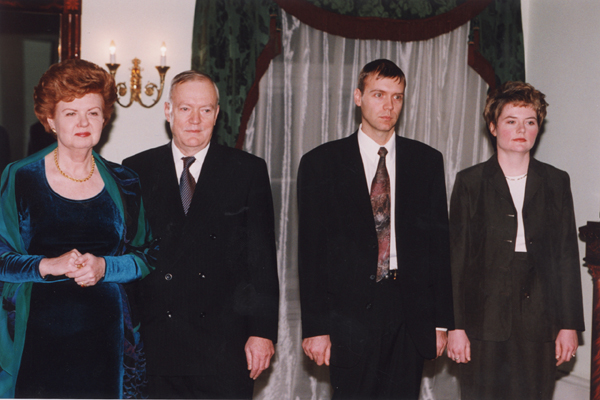 1.JPG (197193 BYTES)