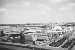 EXPO3.JPG (23468 BYTES)