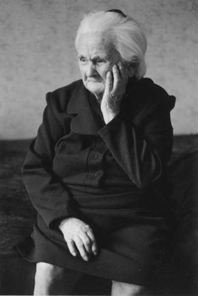 IL9.JPG (51699 BYTES)