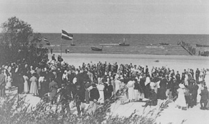 LI8.JPG (27576 BYTES)